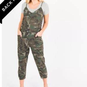agnes & Dora camo jumper